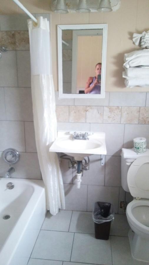 Garden Inn & Suites Ню Браунфелс Екстериор снимка