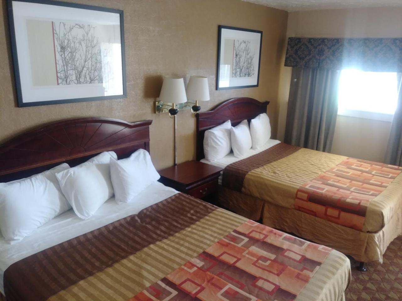 Garden Inn & Suites Ню Браунфелс Екстериор снимка