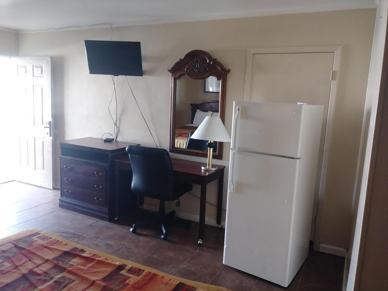 Garden Inn & Suites Ню Браунфелс Екстериор снимка