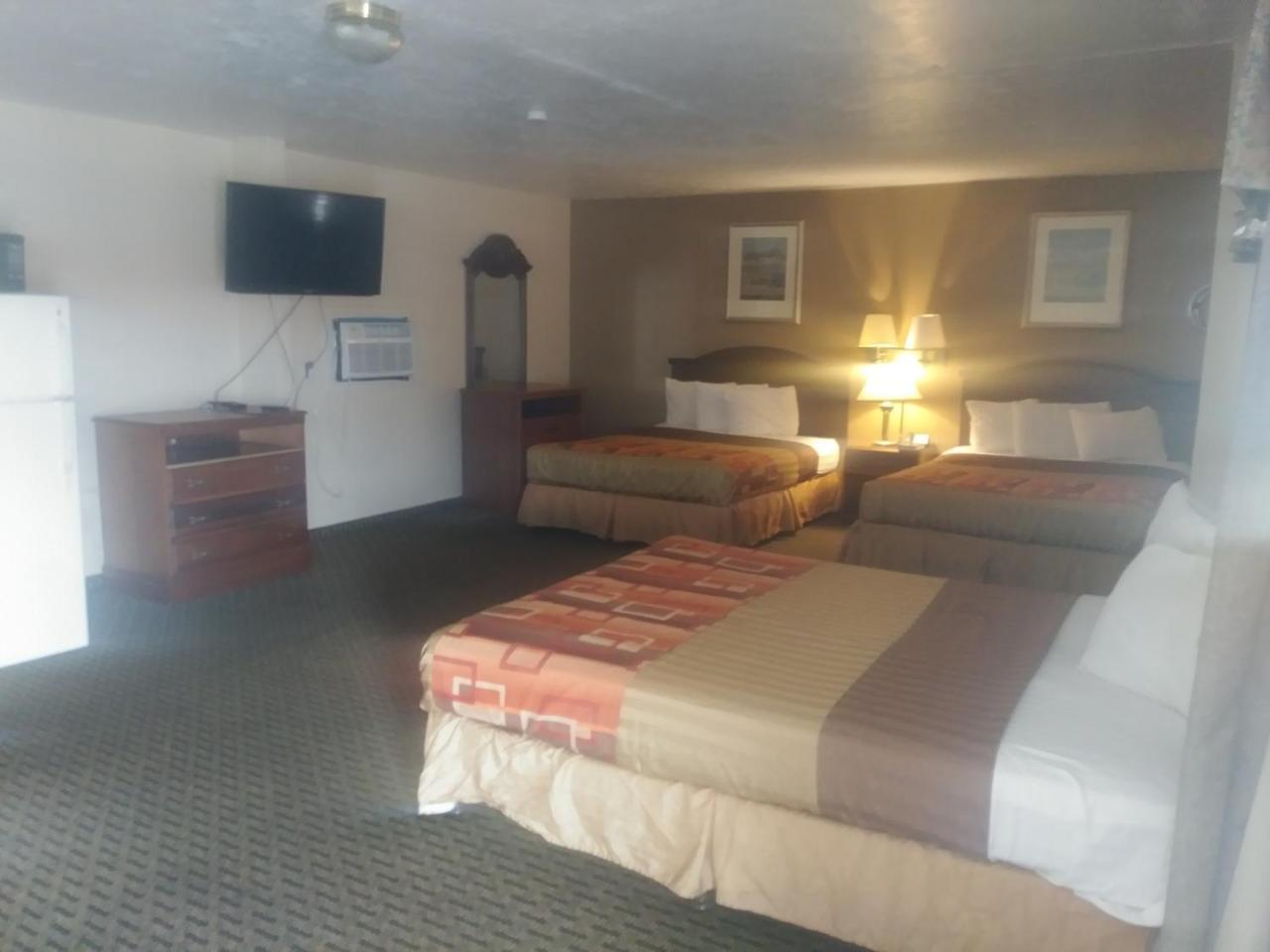 Garden Inn & Suites Ню Браунфелс Екстериор снимка